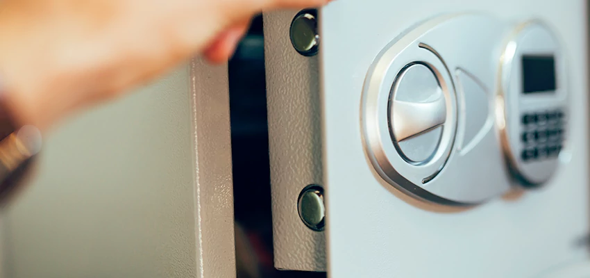 Fingerprint Safe Openers in Pismo Beach, CA
